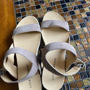 Lucky Brand CreamSandal for ladies.Size 9.5
